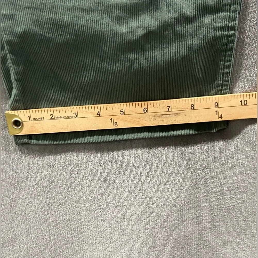 L.L. Bean Corduroy Pants Women’s Size 16 Petite Olive Green